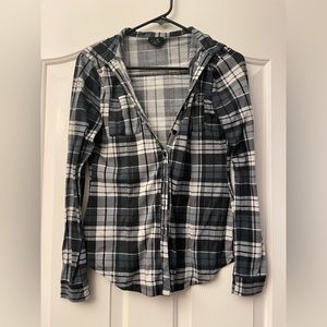Rue 21 flannel button up women’s shirt size medium